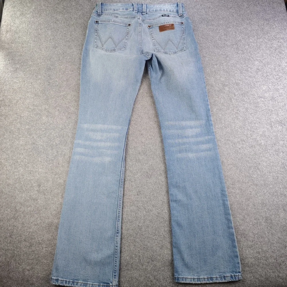 Wrangler Bootcut Jeans Women's 30x34 Blue Light Wash Distressed Mid Rise